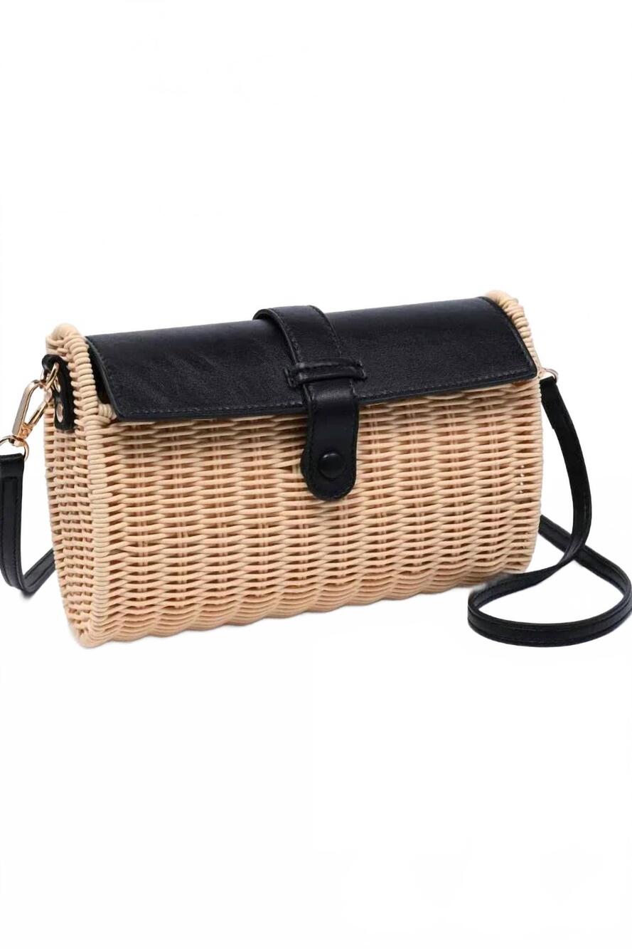 NEW URBAN EXPRESSIONS women's benjamin crossbody bag in beige